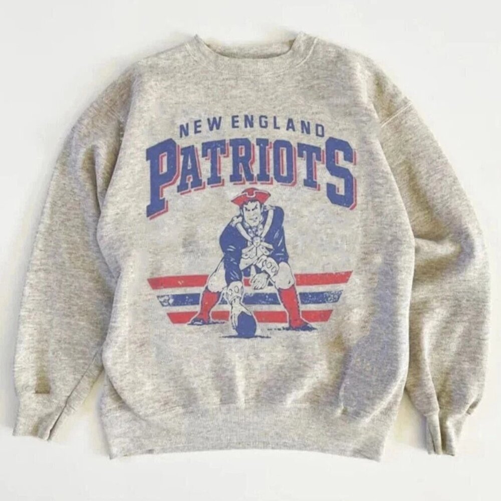 New England Patriots Football NFL Retro Graphic Unisex Sweatshirt